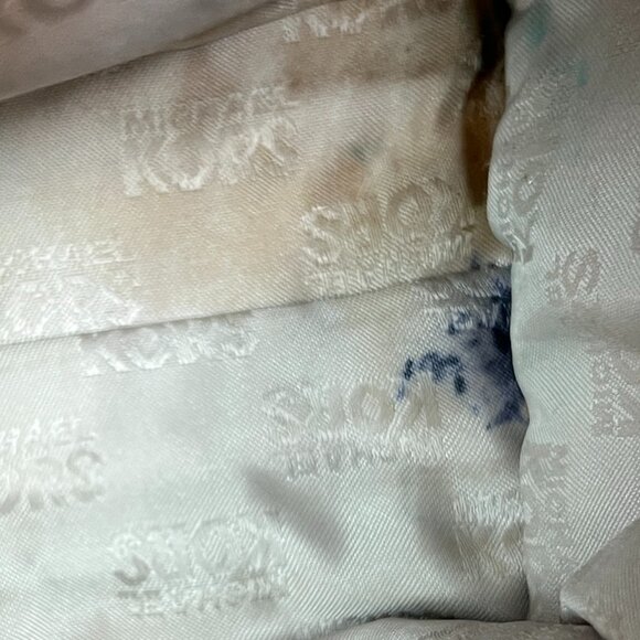 Michael Kors Margo small leather crossbody bag - Picture 7 of 7